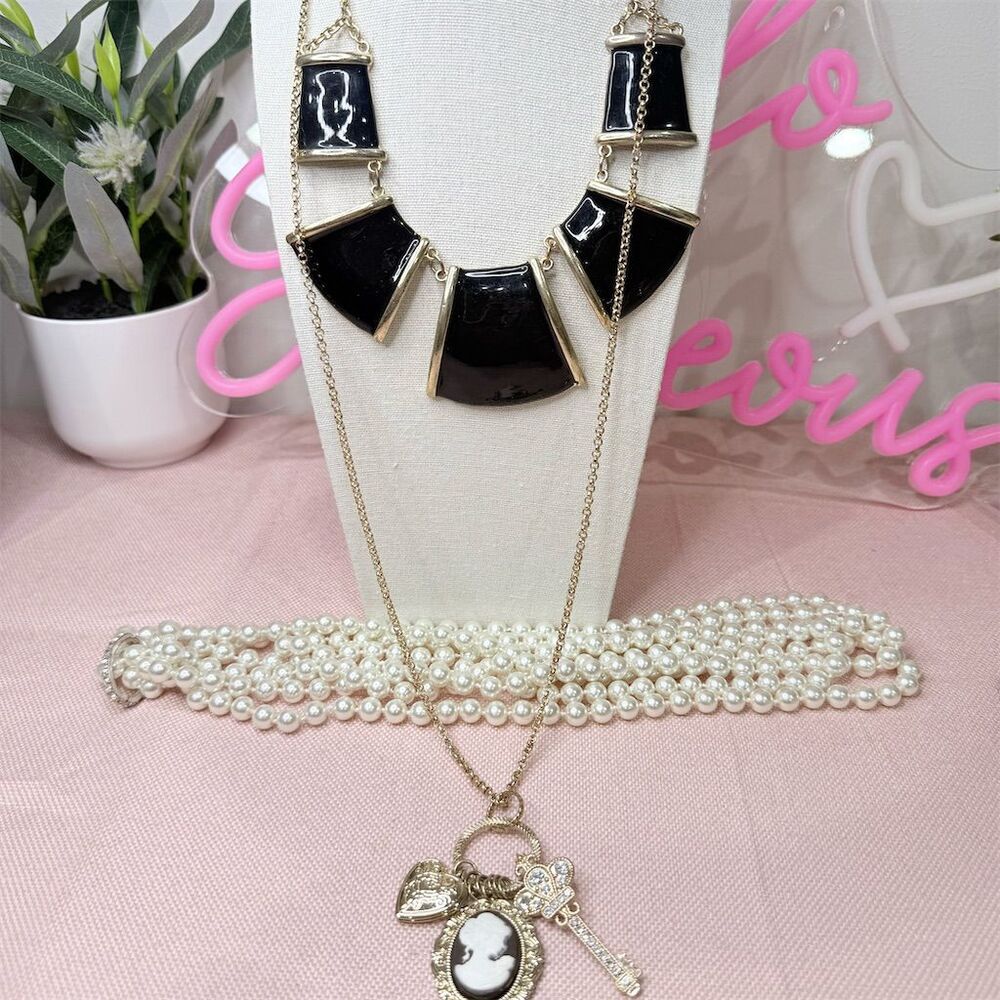 Fashion designer 3 Pc Necklace Lot Black Enamel Pearl Cameo Pendants statement